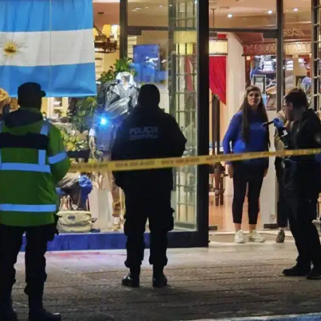 Un adolescente fue apuñalado durante una violenta pelea en pleno centro de Río Grande