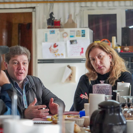 Greve y Martínez respaldarán en la Legislatura el proyecto que impulsa el ejecutivo para regularizar las tierras de productores de la margen sur