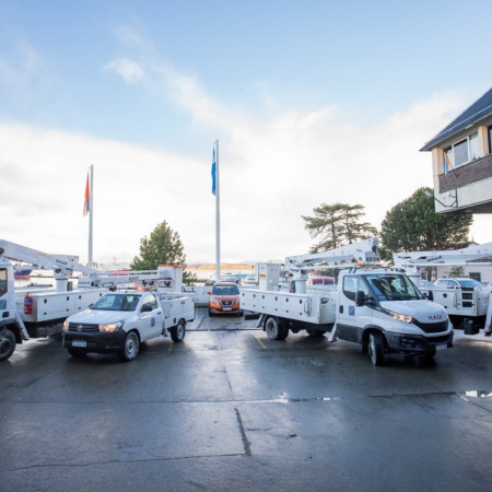 La DPE presentó nuevas unidades para fortalecer el servicio eléctrico en Ushuaia y Tolhuin