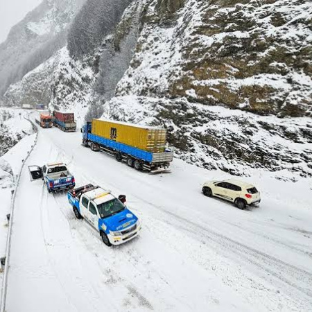 Intensifican los controles por las nevadas y reiteran el pedido de extremar precauciones en las rutas fueguinas