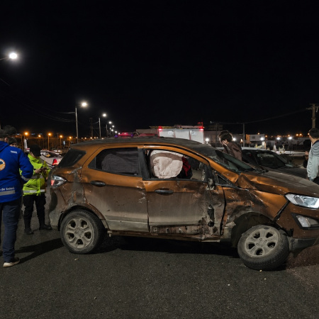 Dos jóvenes y una menor resultaron heridos tras un choque en la rotonda de Ruta 3 y Almafuerte