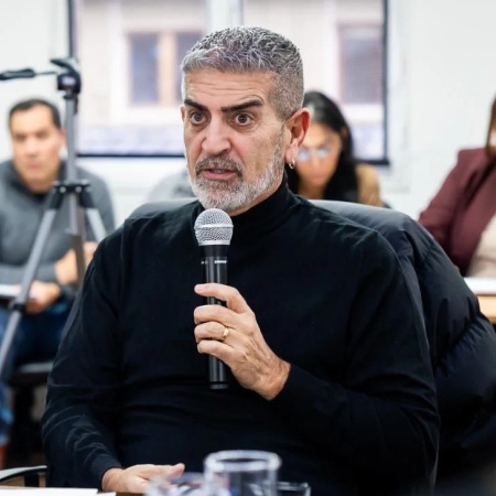 Pablo López Silva llevó tranquilidad a las familias y aseguró que las escuelas estarán en condiciones para el regreso a clases
