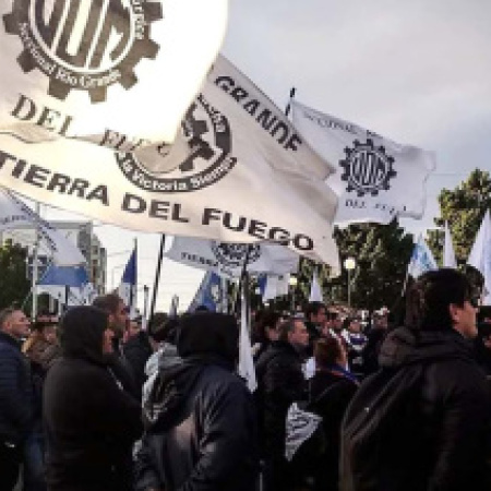 Marcos Linares: "El paro tuvo un acatamiento total en todas las fábricas"