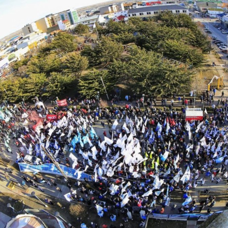 La CGT Río Grande convoca a un abrazo simbólico a la Plaza Almirante Brown en defensa de la soberanía territorial