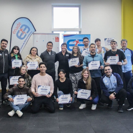 El gobierno provincial entregó junto a Enade Argentina certificados de preparador Físico General y Personal Trainer