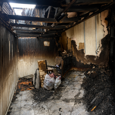 Perdieron todo en un incendio y ahora buscan reconstruirse con trabajo y solidaridad