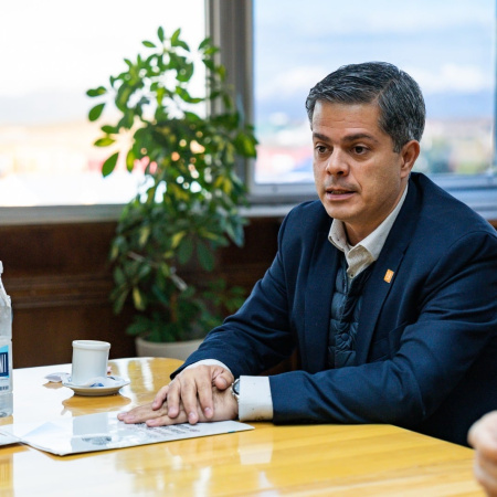 Dachary cuestionó el vínculo de una funcionaria nacional con una fundación británica y reclamó coherencia en la política de Malvinas