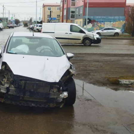 Accidente vial dejó a una mujer trasladada preventivamente en Río Grande