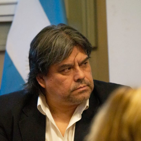 “MIENTRAS MILEI HABLA DE SOBERANÍA, EL  OFICIALISMO SIGUE SIN TRATAR LOS PROYECTOS PRESENTADOS EN  EL CONGRESO”