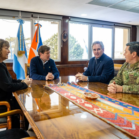 MELELLA REITERÓ LA IMPORTANCIA ESTRATÉGICA DE TIERRA DEL FUEGO Y RESPALDÓ LA REACTIVACIÓN DEL PROYECTO DE LA BASE NAVAL INTEGRADA