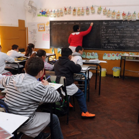 SUTEF levantó el paro docente y las clases vuelven en Tierra del Fuego