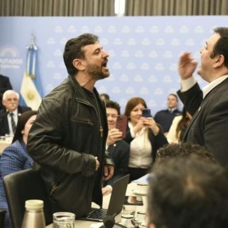El oficialismo y sus aliados piden echar a Grabois por sus reacciones violentas