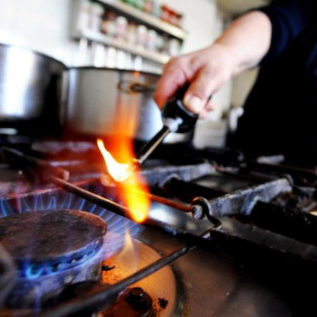 El Gobierno promulgó la ley que modifica el régimen de Zona Fría: quiénes podrán mantener el subsido en la tarifa de gas