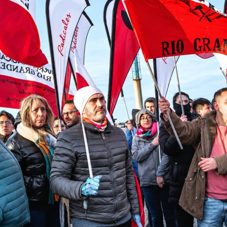 LA UCR DE TIERRA DEL FUEGO CONVOCA A LA 5.ª MARCHA FEDERAL UNIVERSITARIA EN DEFENSA DE LA EDUCACIÓN PÚBLICA