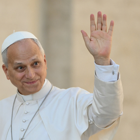 El papa León XIV fue diagnosticado con cáncer de pulmón y permanece internado en Roma