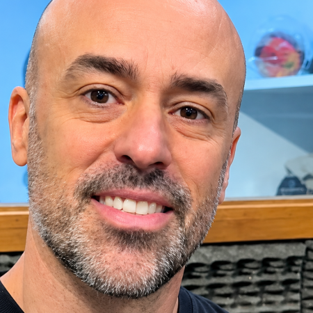 Federico Ponce: "Si la temperatura sigue en crecimiento, los glaciares podrían desaparecer este siglo"